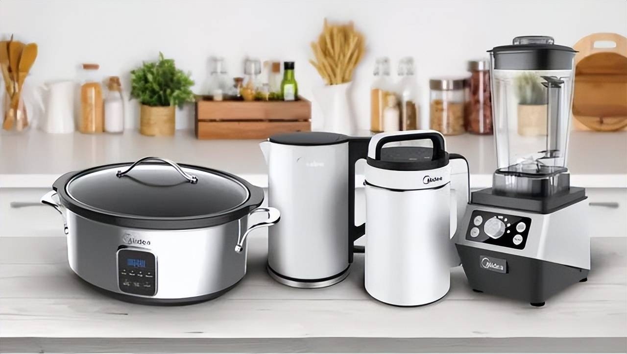 Household appliances: constant temperature heating and safety protection